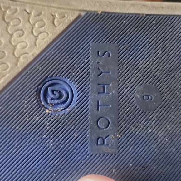 Rothys The Original Slip On Sneaker - Picture 6 of 6